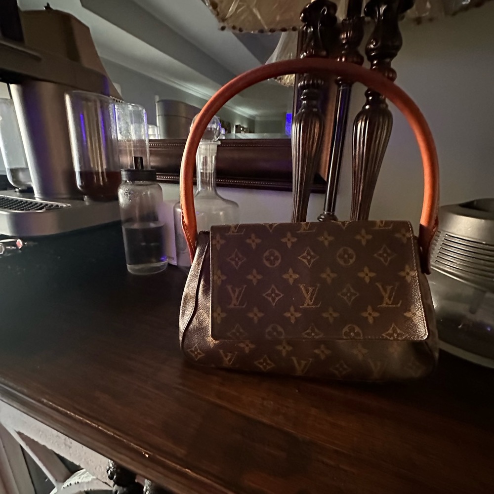 Used Vintage Louis Vuitton Looping Handle Monogram dust cover nonsmoking home